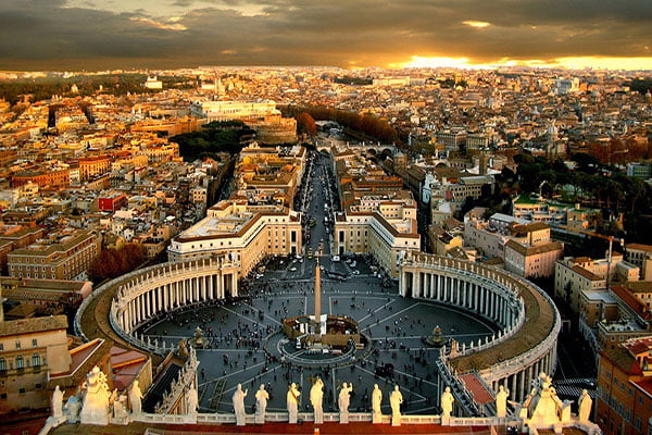 میدان سن پیترو و موزه واتیکان(Vatican Museum) | راهنمای گردشگری اروپا