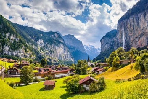 لاتر برونن، دره ای زیبا در سوئیس