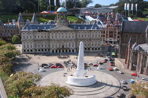 میدان دام آمستردام(Dam Square)
